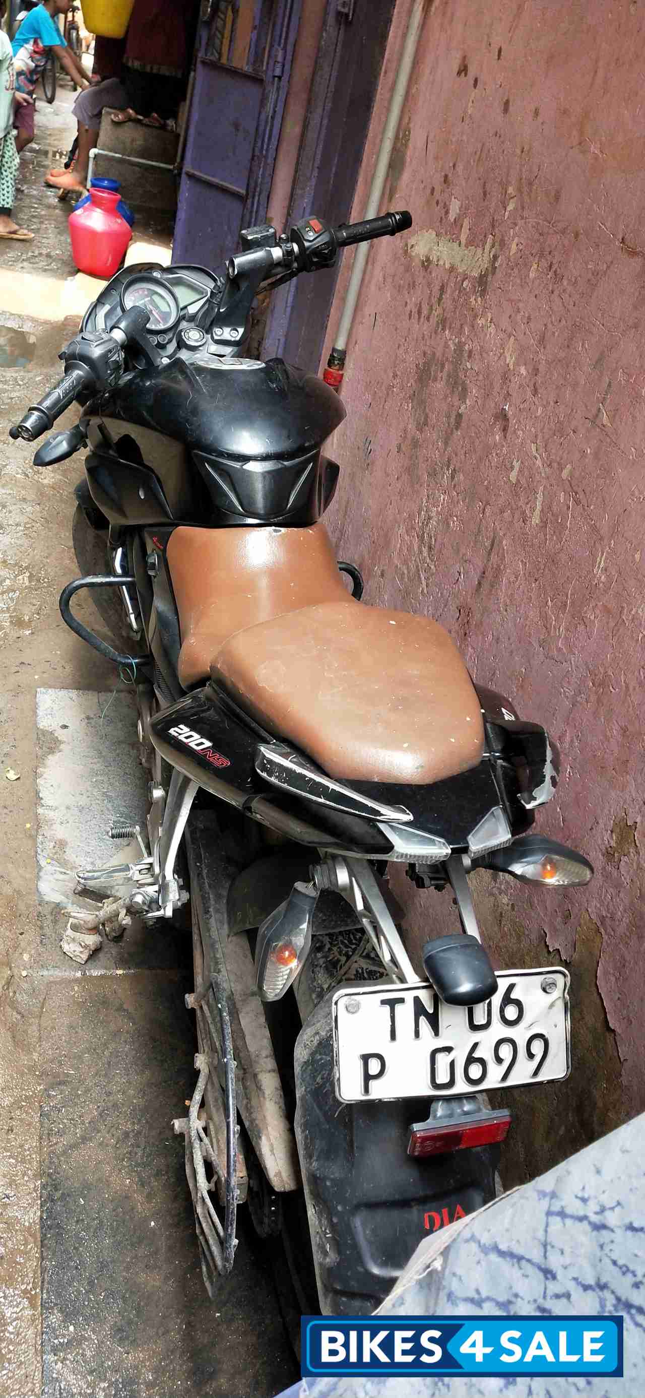 Bajaj Pulsar 200 NS Bajaj Pulsar 200 NS