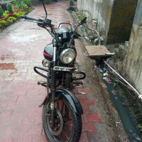 Bajaj Avenger Street 220