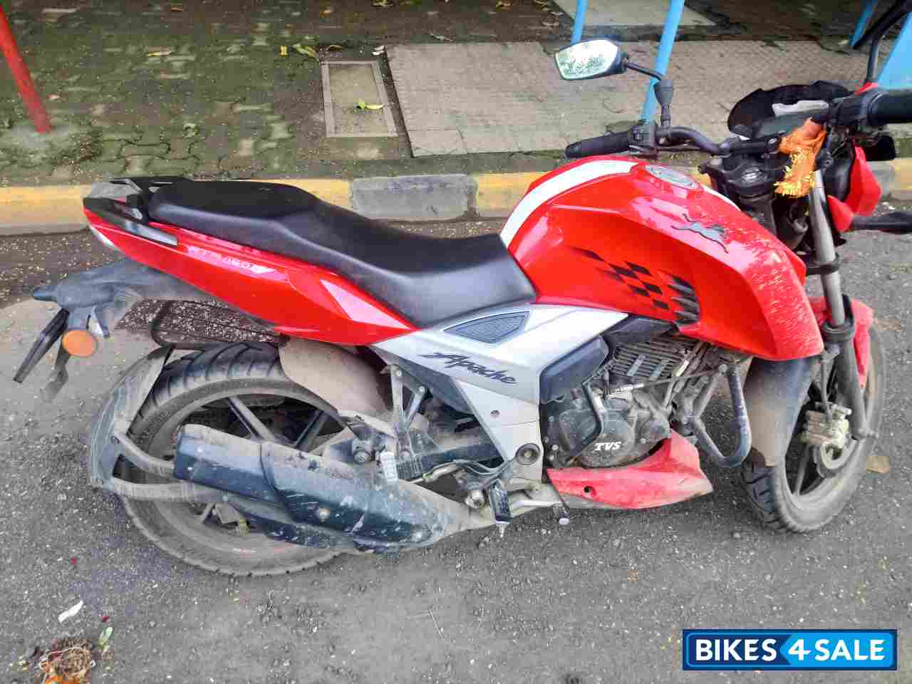 TVS Apache RTR 160 4V