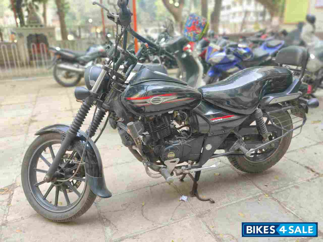 Black Bajaj Avenger Street 220