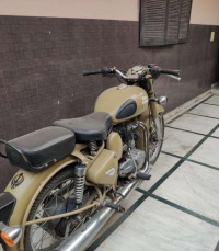 Royal Enfield Classic Desert Storm
