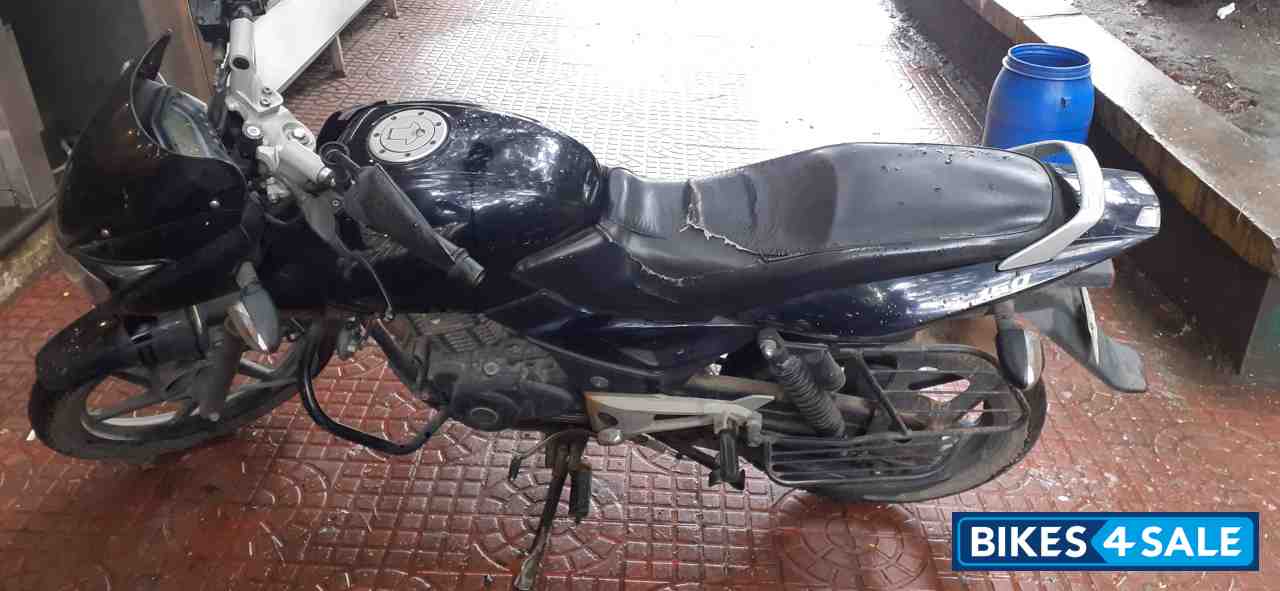 Black Bajaj Pulsar 150 DTSi