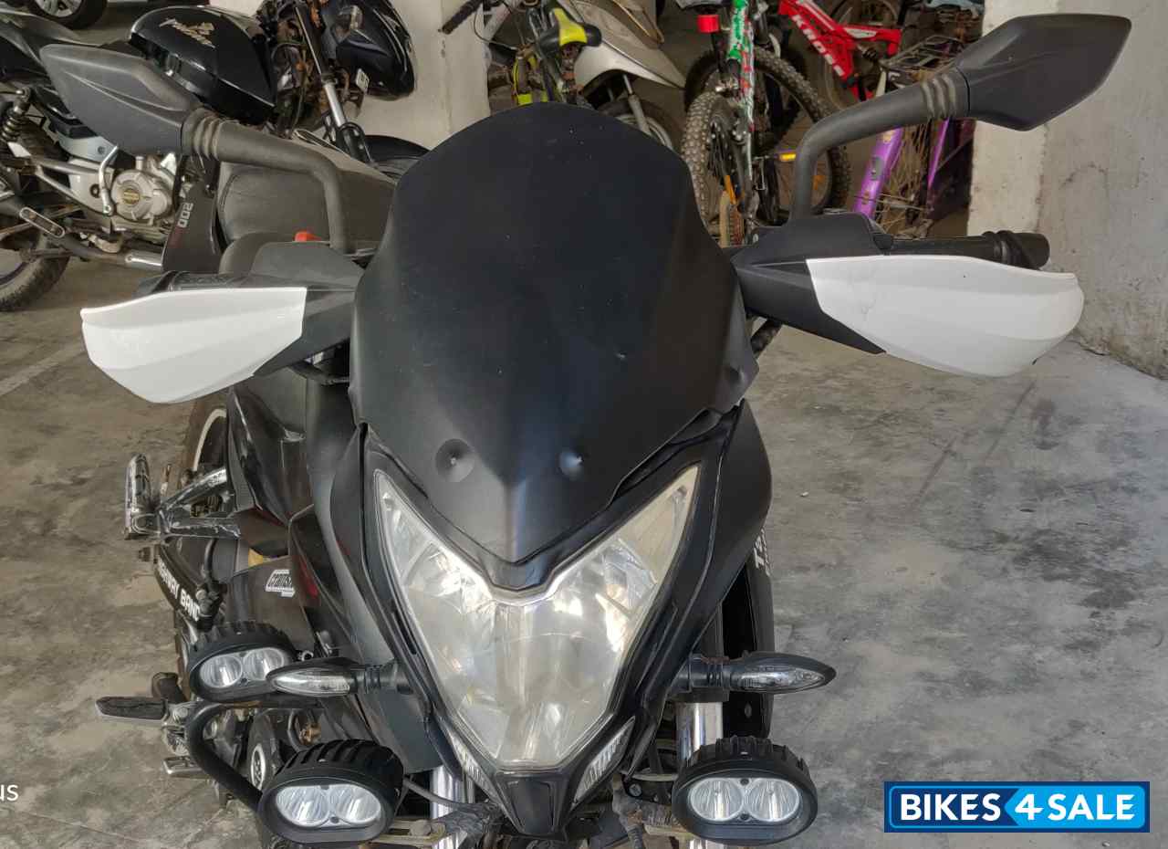 Cherry Black Bajaj Pulsar 200 NS