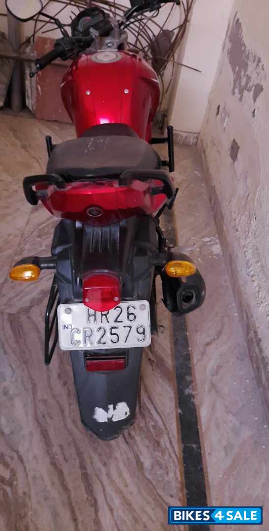 Red Yamaha FZ16