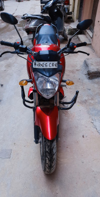 Red Yamaha FZ16