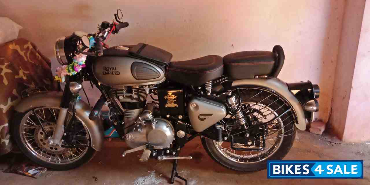 Royal Enfield Classic Gunmetal Grey
