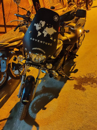 Black Bajaj Avenger Cruise 220