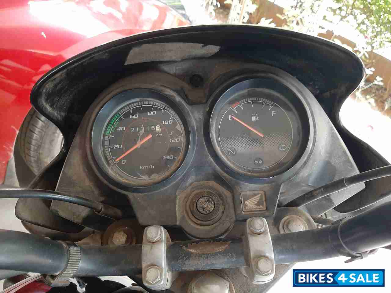 Black & Red Honda Dream Yuga