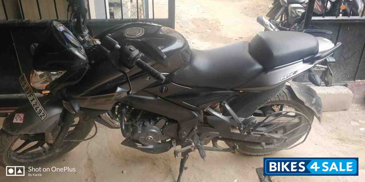 Bajaj Pulsar 200 NS