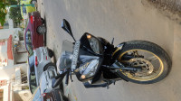 Black/gold Limited Yamaha YZF R15 V2