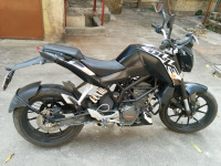 Black KTM Duke 200