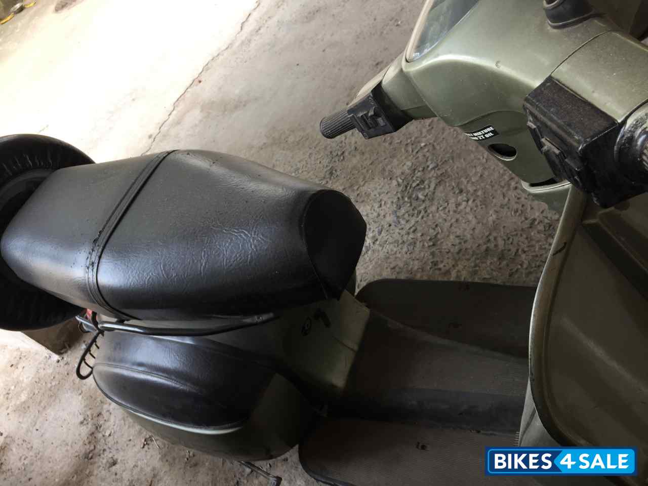 Bottle Green Bajaj Bravo