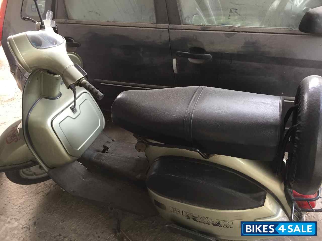 Bottle Green Bajaj Bravo