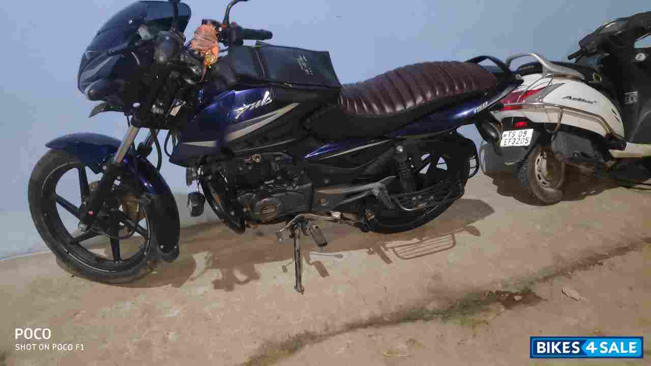 Blue Bajaj Pulsar 150 DTSi