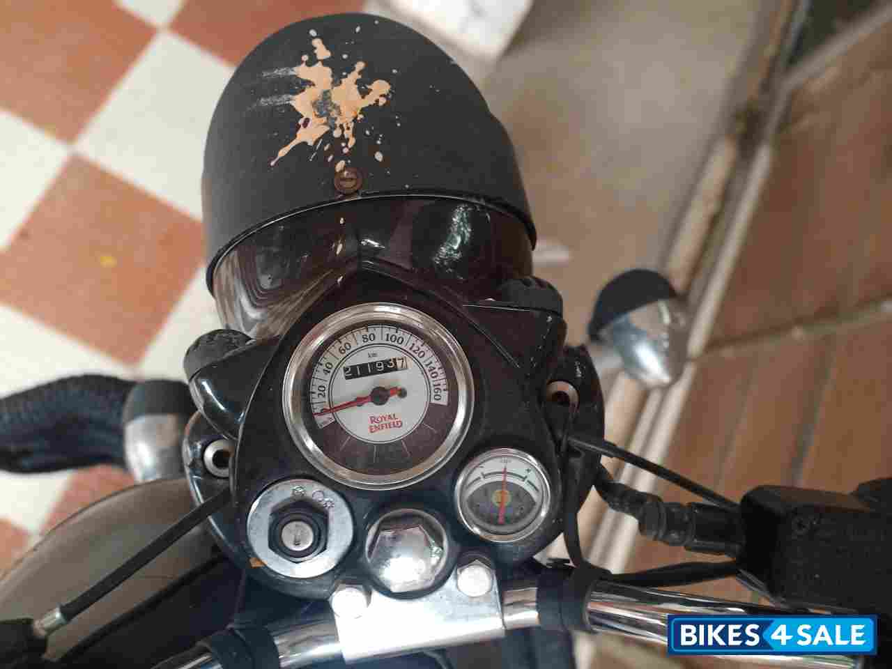 Gun Metal Grey Royal Enfield Classic Gunmetal Grey