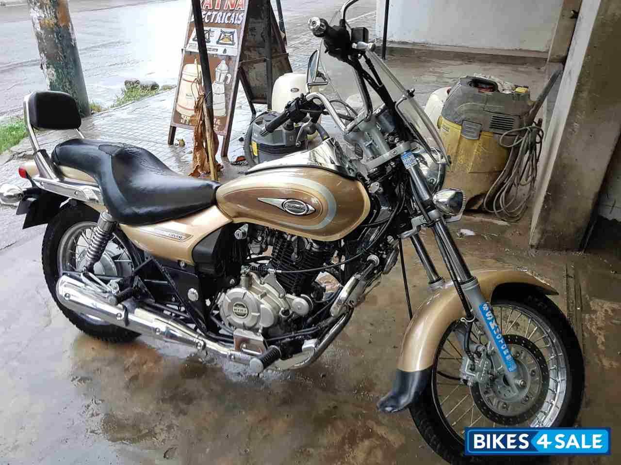 Bajaj Avenger Cruise 220