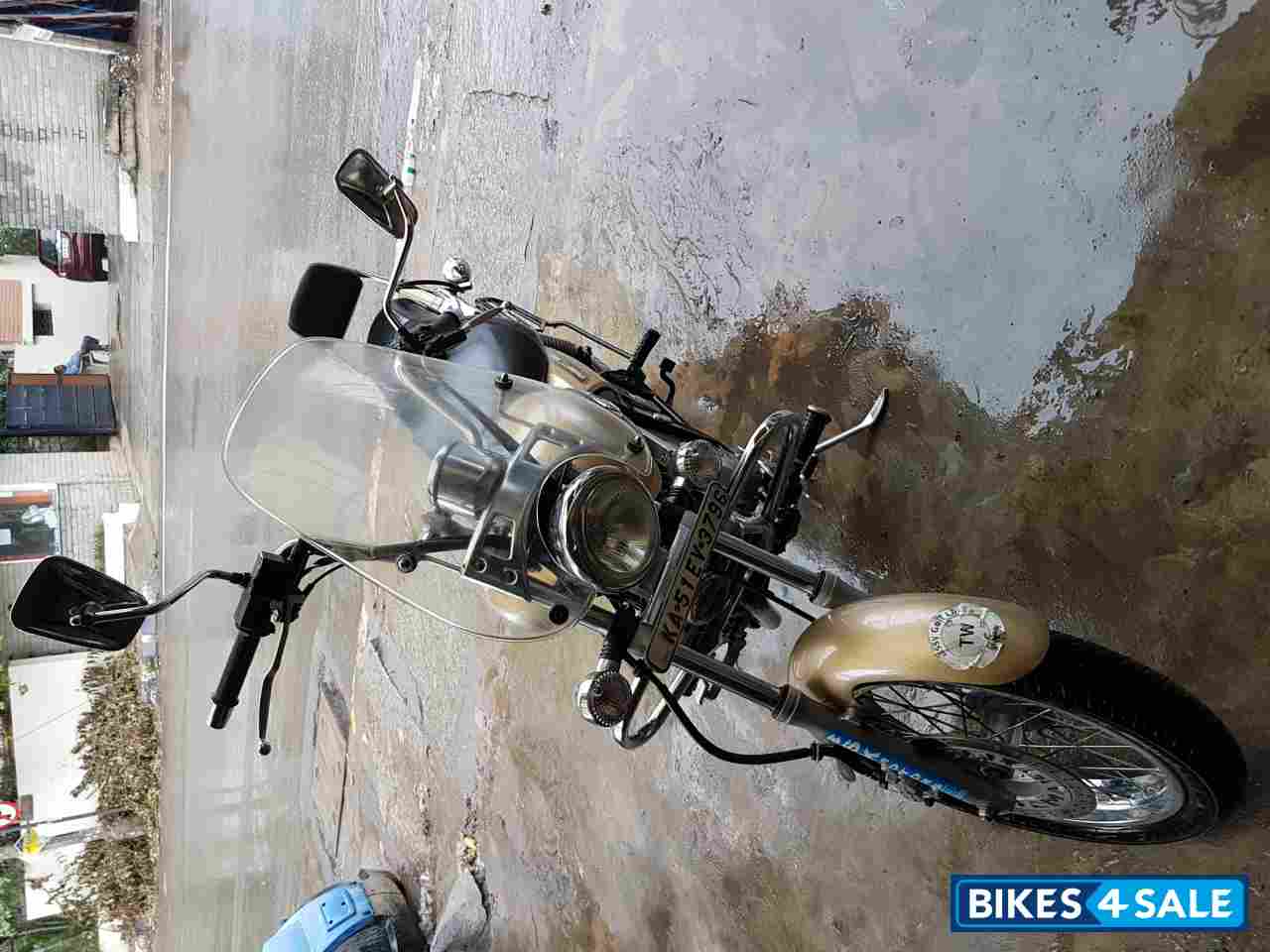 Bajaj Avenger Cruise 220 Bajaj Avenger Cruise 220