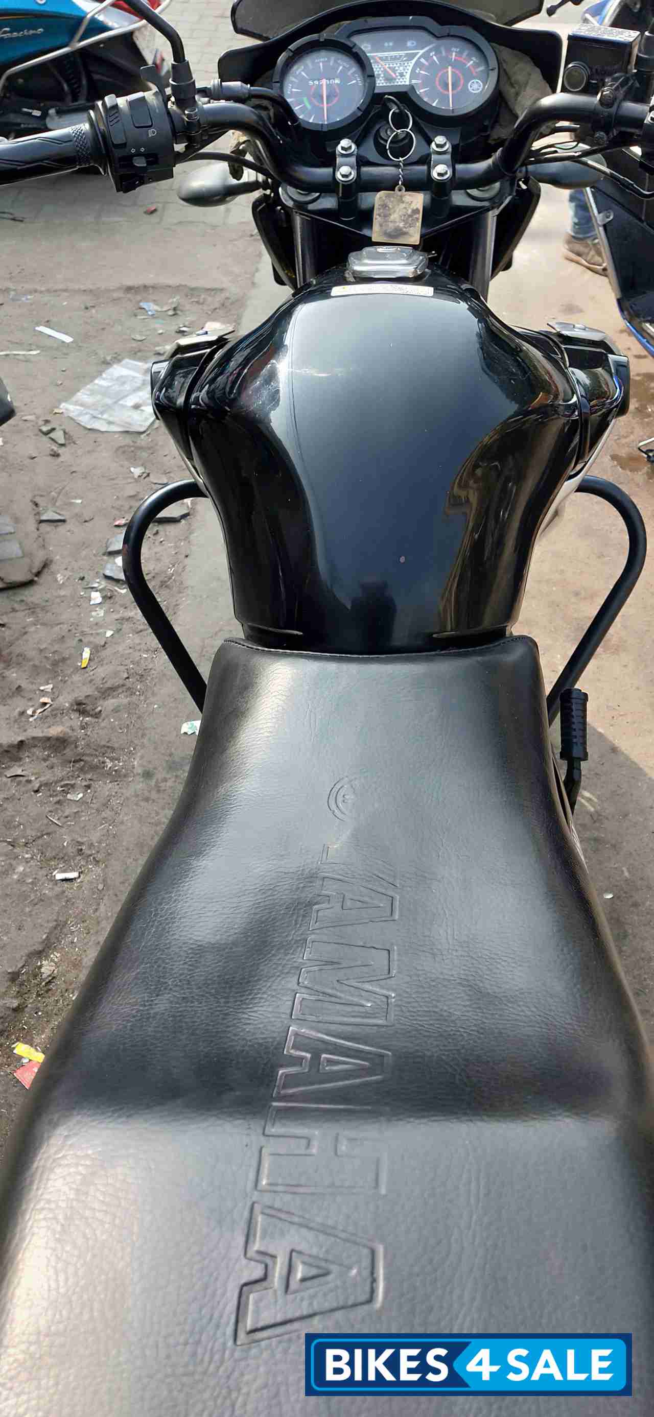 Black Yamaha SZ-RR Black Yamaha SZ-RR