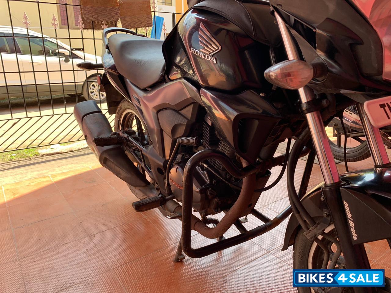 Black Honda CB Trigger