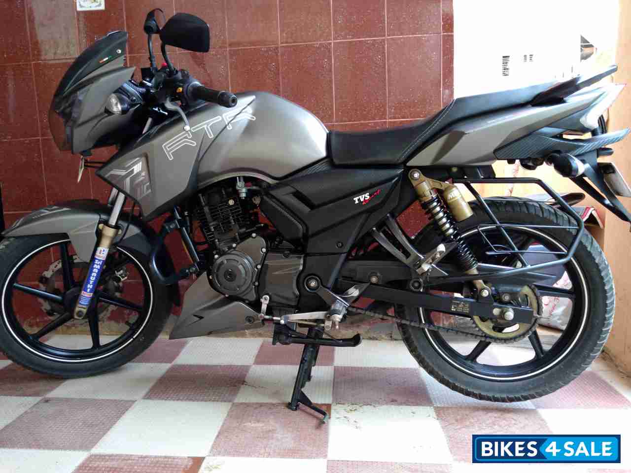 TVS Apache RTR 180 Race Edition