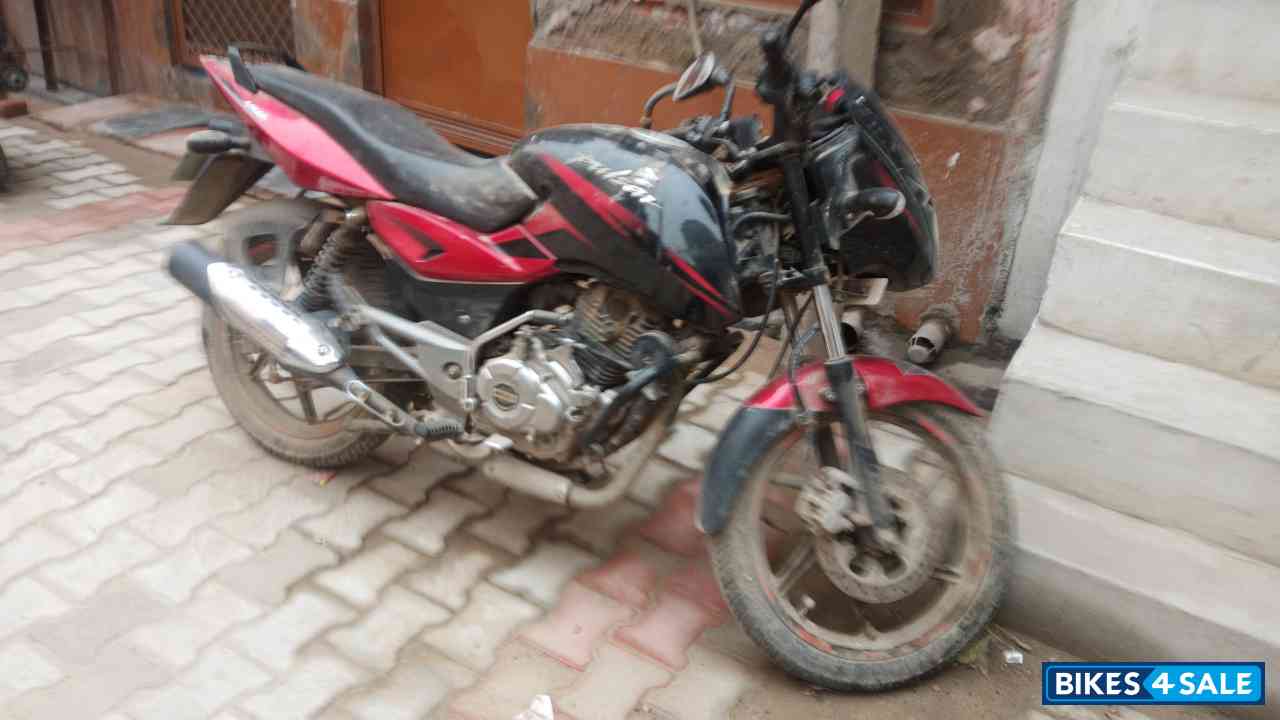 Red Black Bajaj Pulsar 150 DTSi