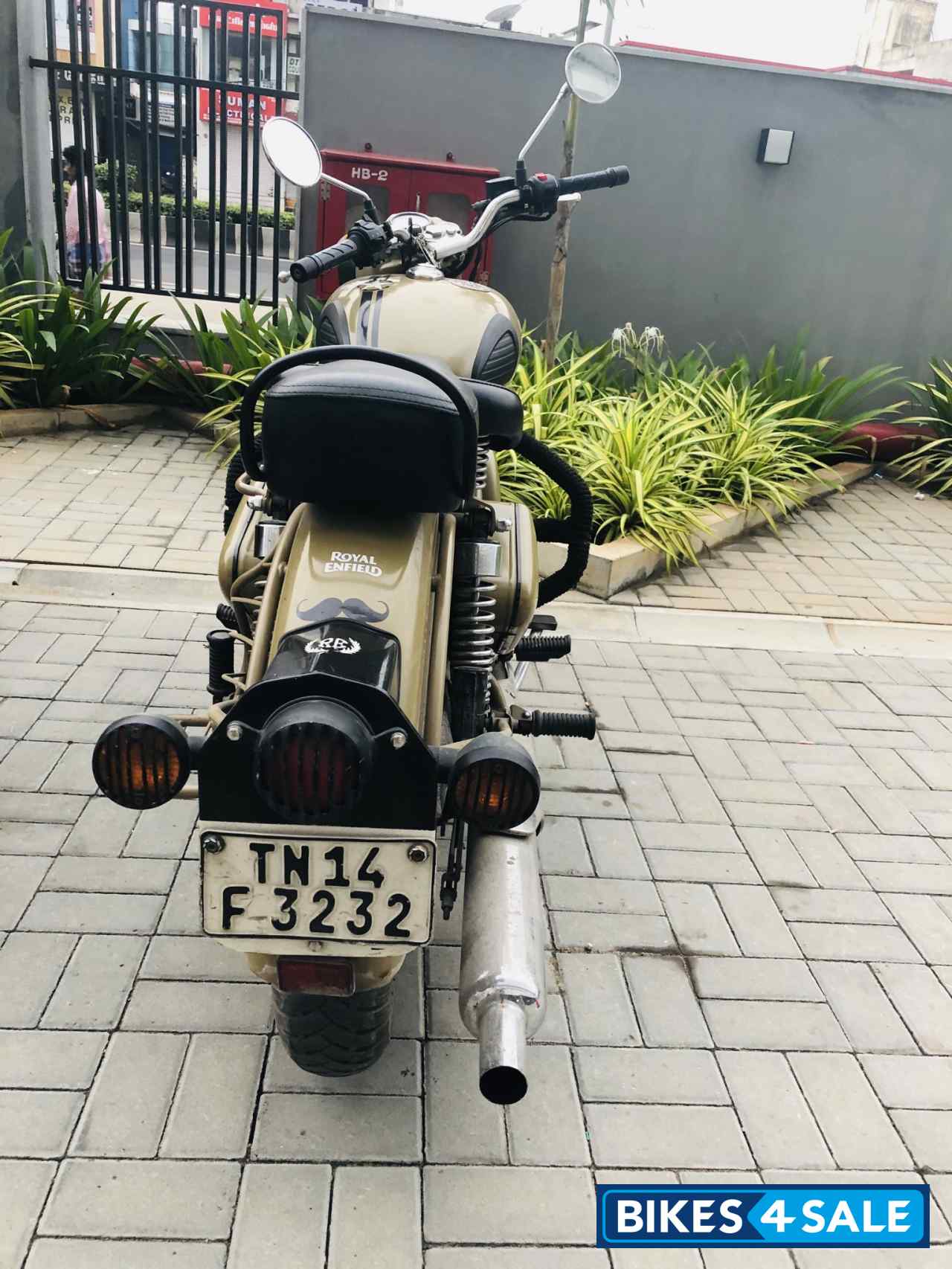 Royal Enfield Classic Desert Storm