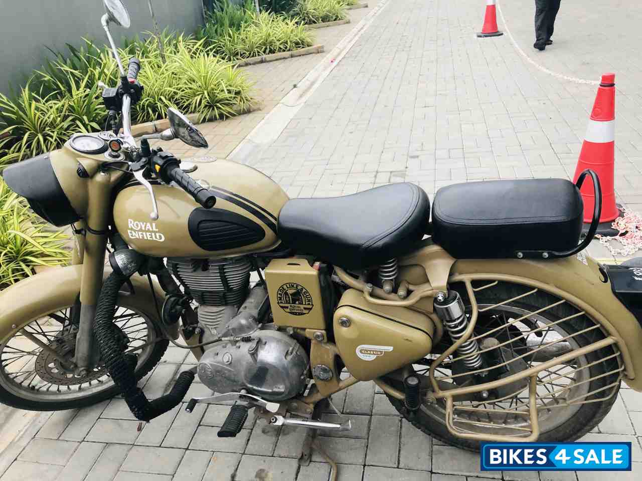 Royal Enfield Classic Desert Storm Royal Enfield Classic Desert Storm