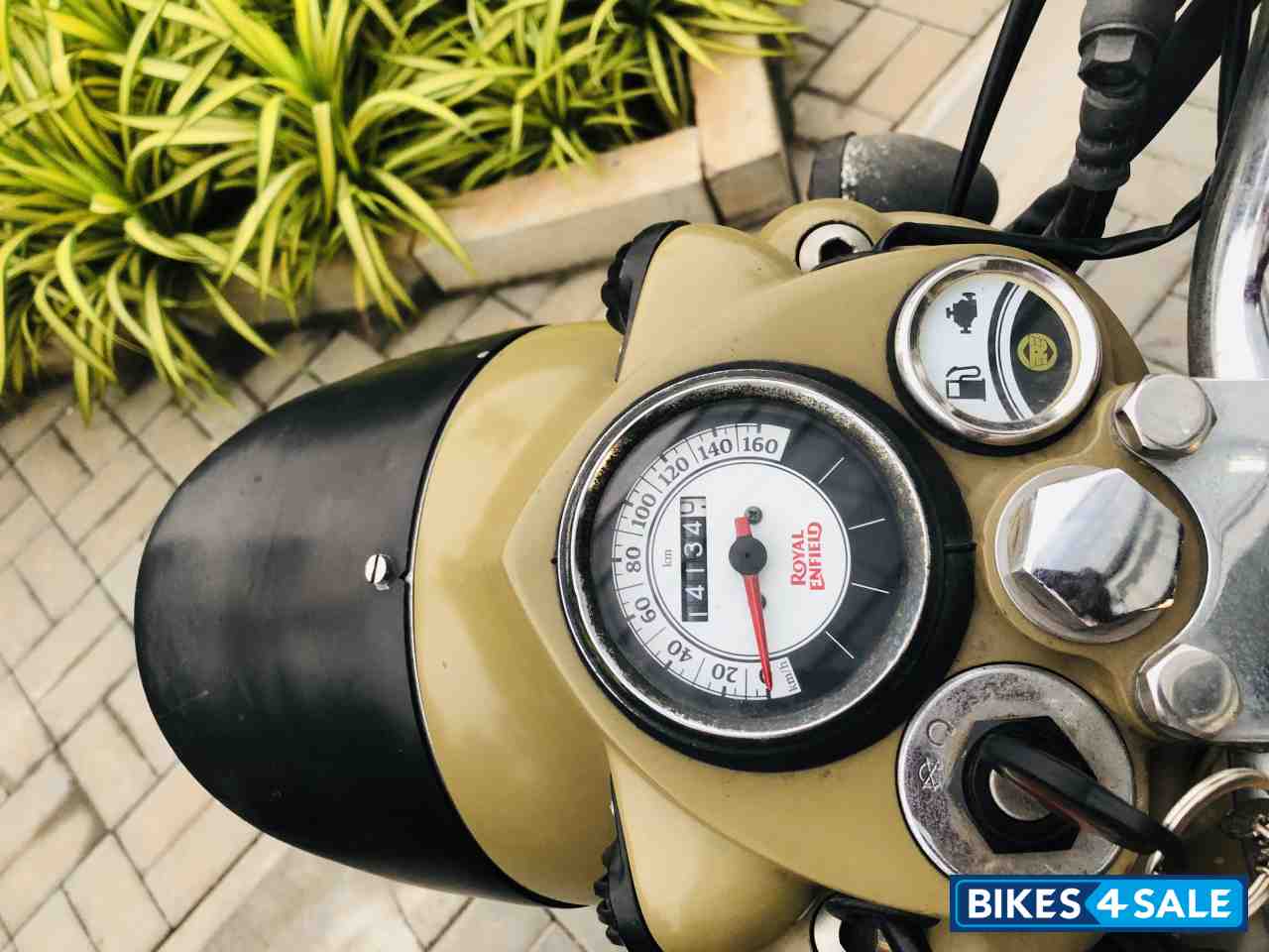 Royal Enfield Classic Desert Storm Royal Enfield Classic Desert Storm