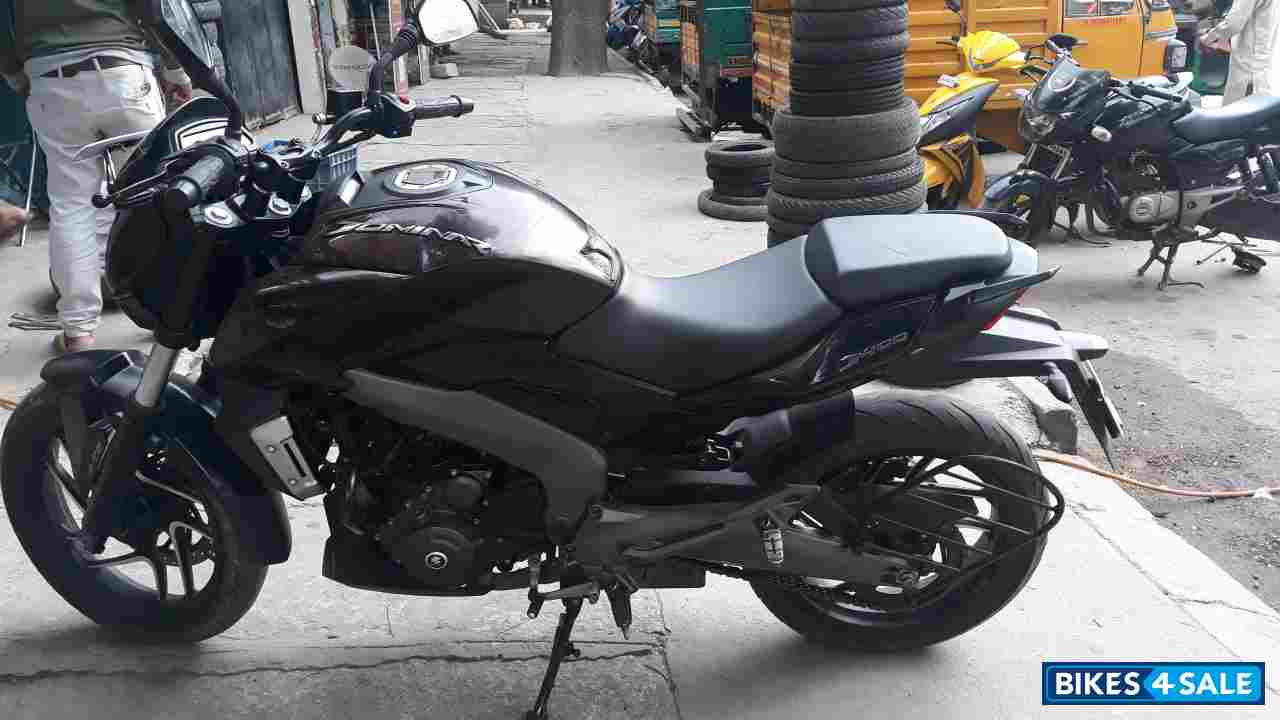 Plumred Bajaj Dominar 400