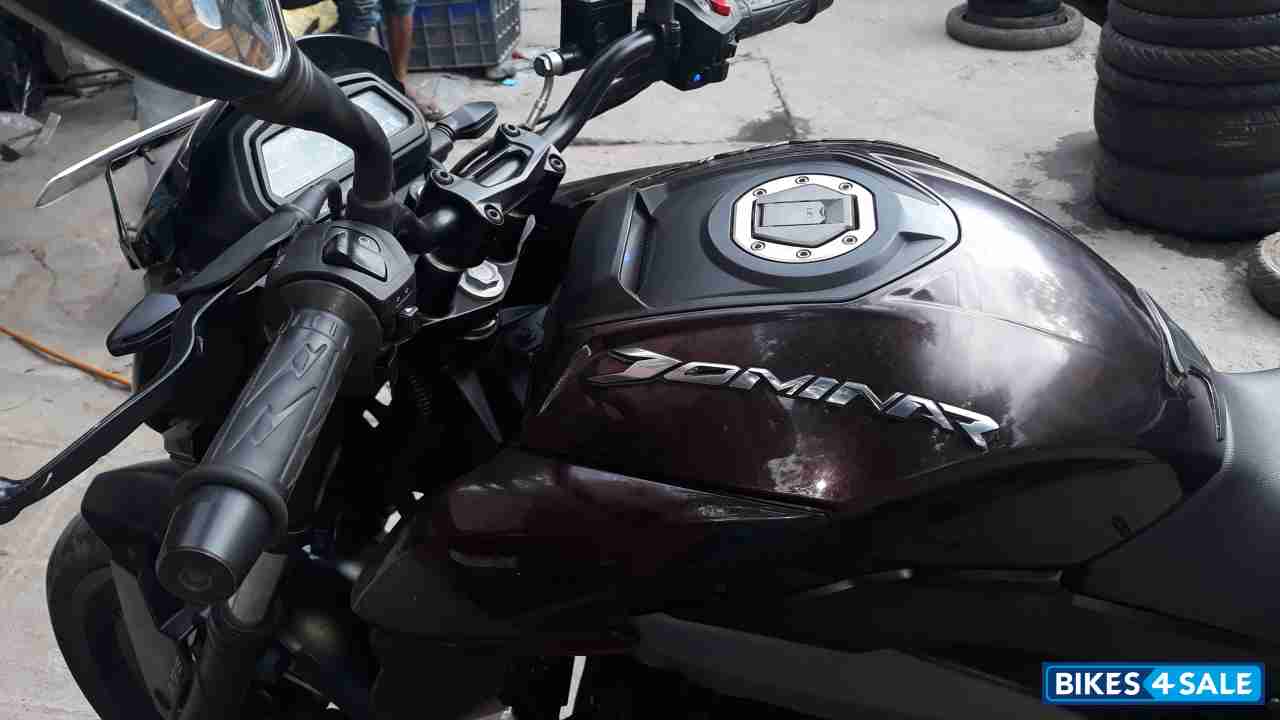 Plumred Bajaj Dominar 400