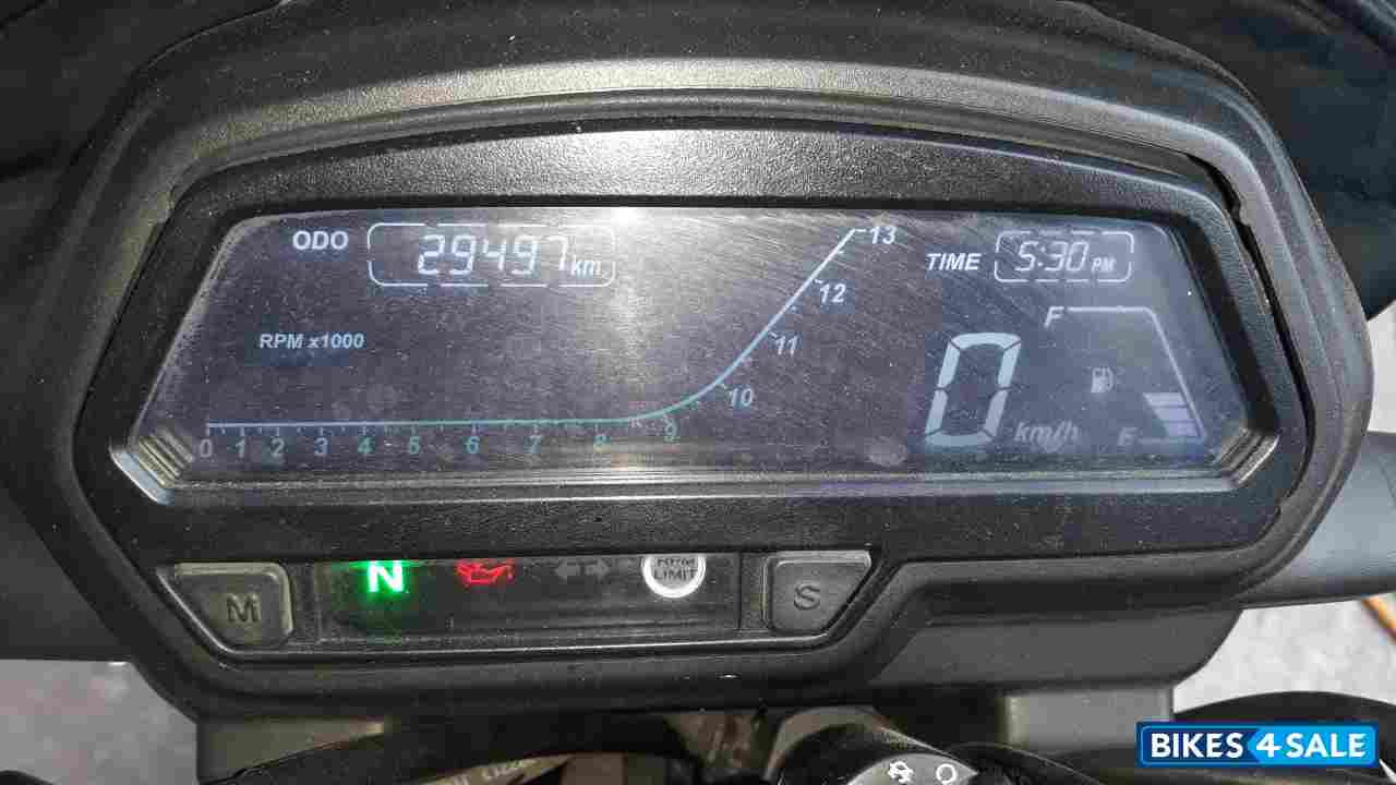 Plumred Bajaj Dominar 400