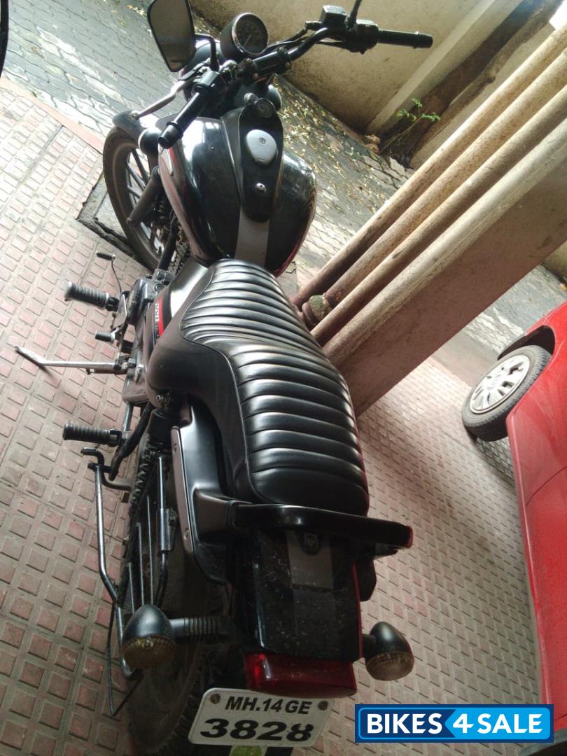Bajaj Avenger Street 220