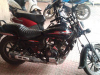 Bajaj Avenger Street 220