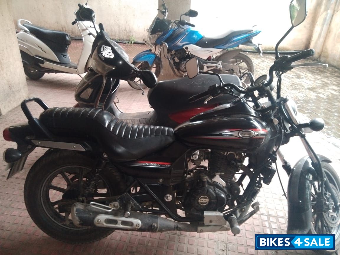 Bajaj Avenger Street 220