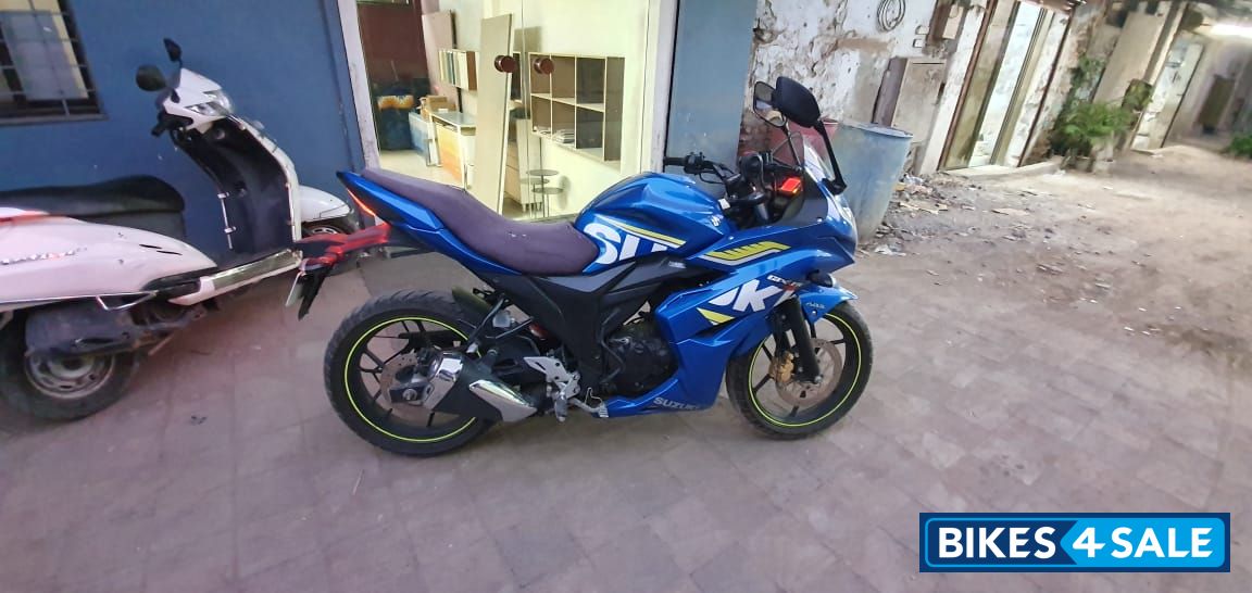 Suzuki Gixxer SF Moto GP