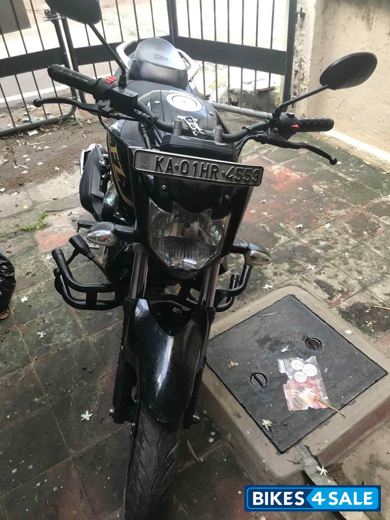 Yamaha FZ-S FI V2 Yamaha FZ-S FI V2