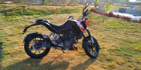 Orange KTM Duke 200