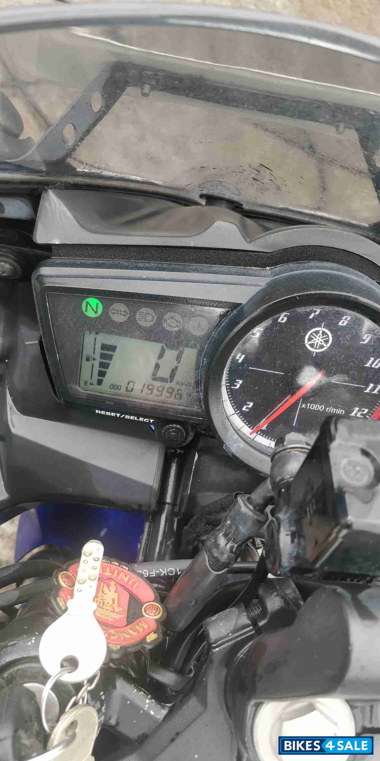 Yamaha YZF R15 V2