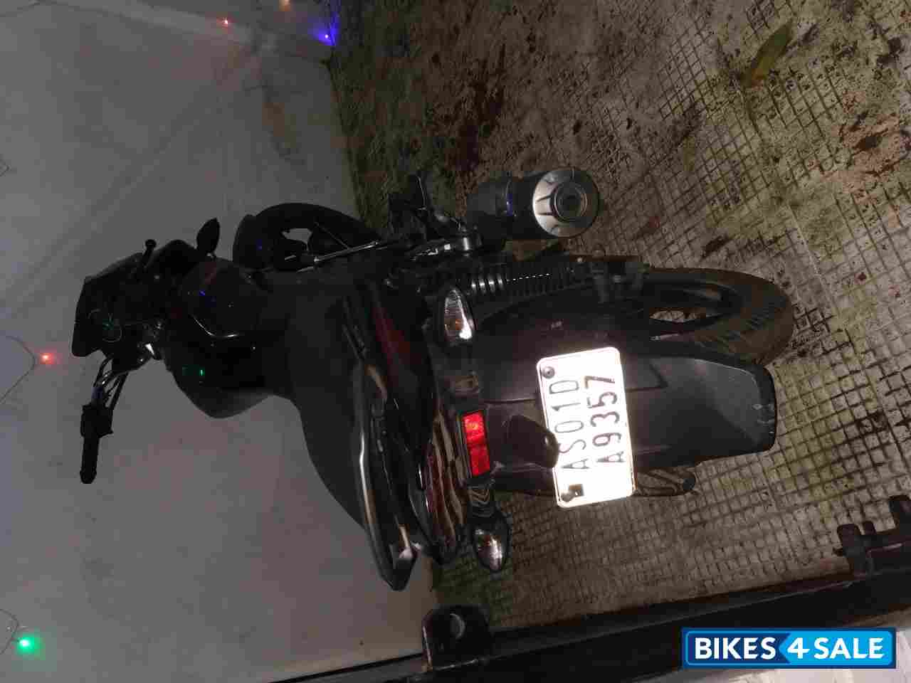 Black Bajaj Discover 125T