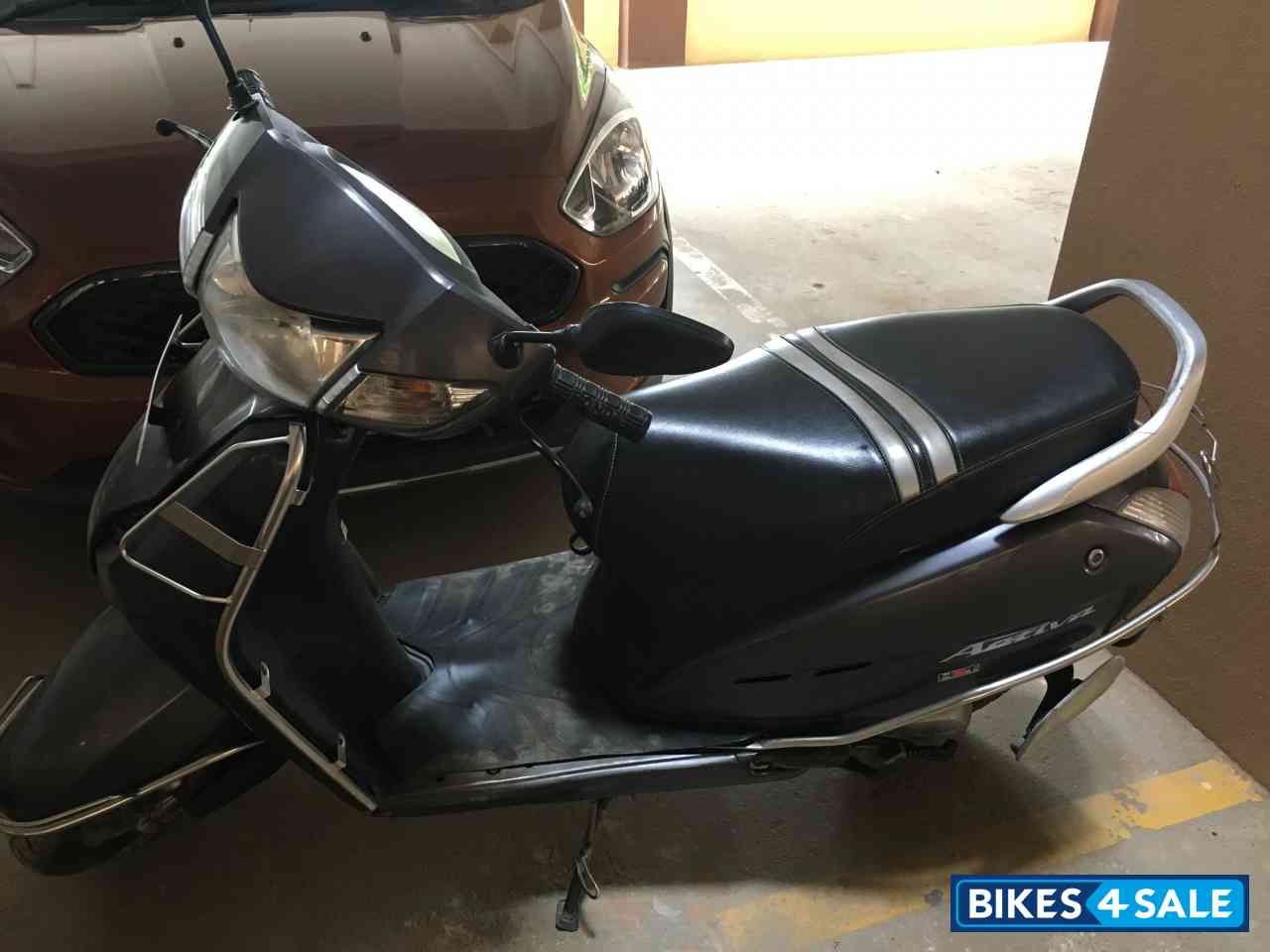 Grey Honda Activa