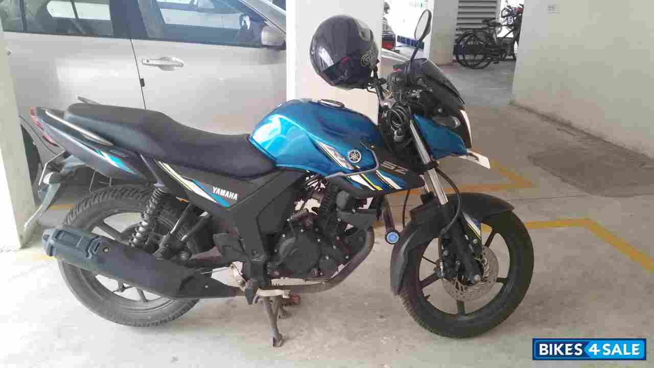 Cyan Blue Yamaha SZ-RR V2