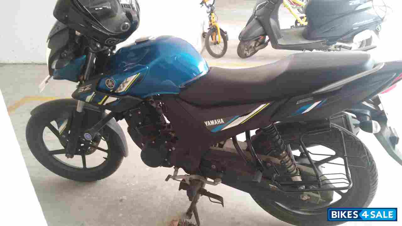 Cyan Blue Yamaha SZ-RR V2