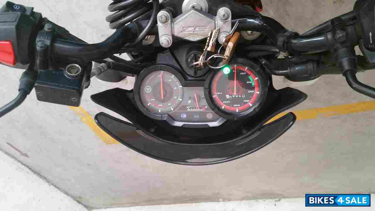 Cyan Blue Yamaha SZ-RR V2