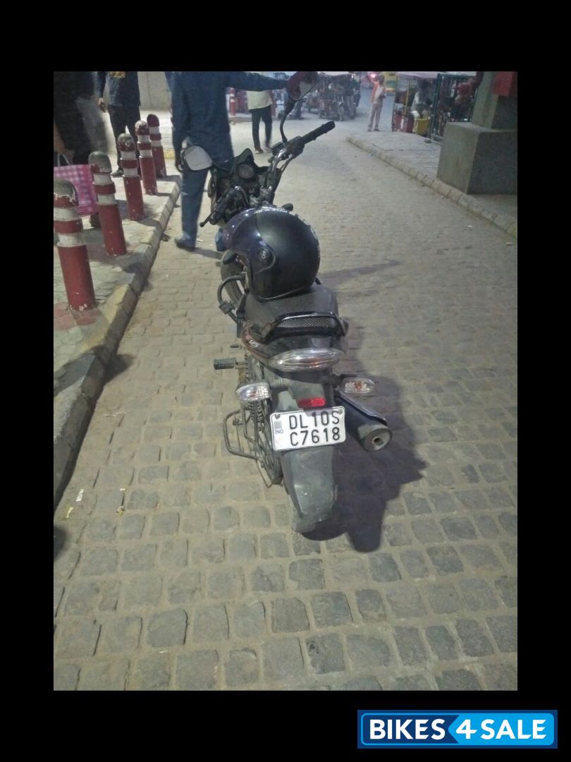 Black Bajaj Discover DTSi 125