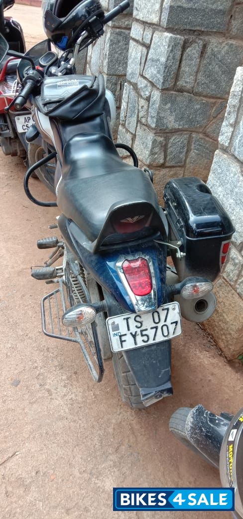 Blue & White Bajaj V15 Blue & White Bajaj V15