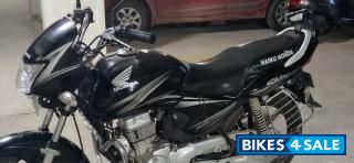 Black Honda CB Shine