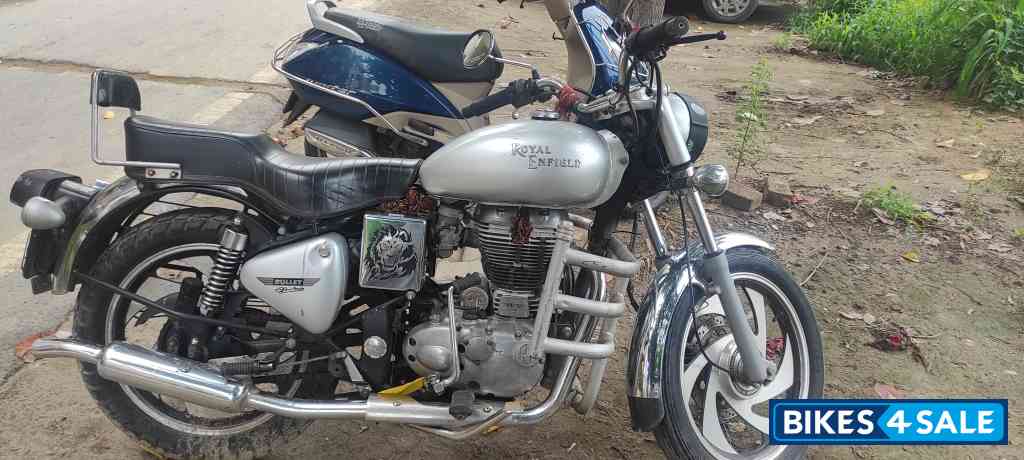 Silver Royal Enfield Bullet Electra