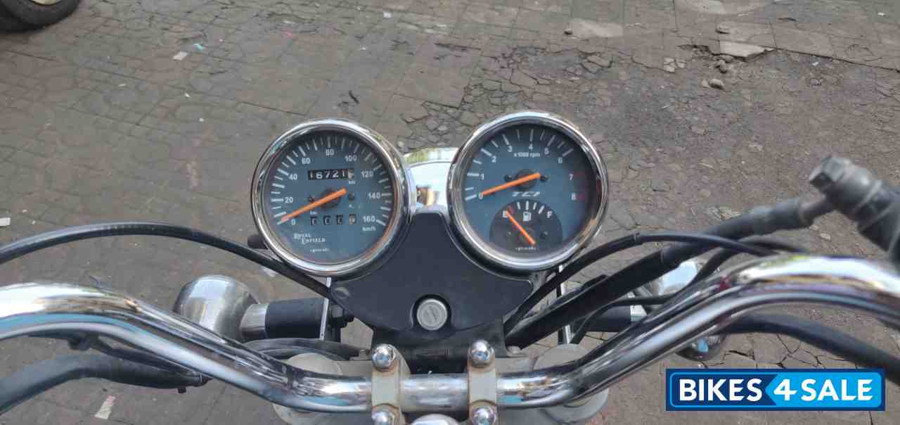 Silver Royal Enfield Thunderbird TwinSpark 350