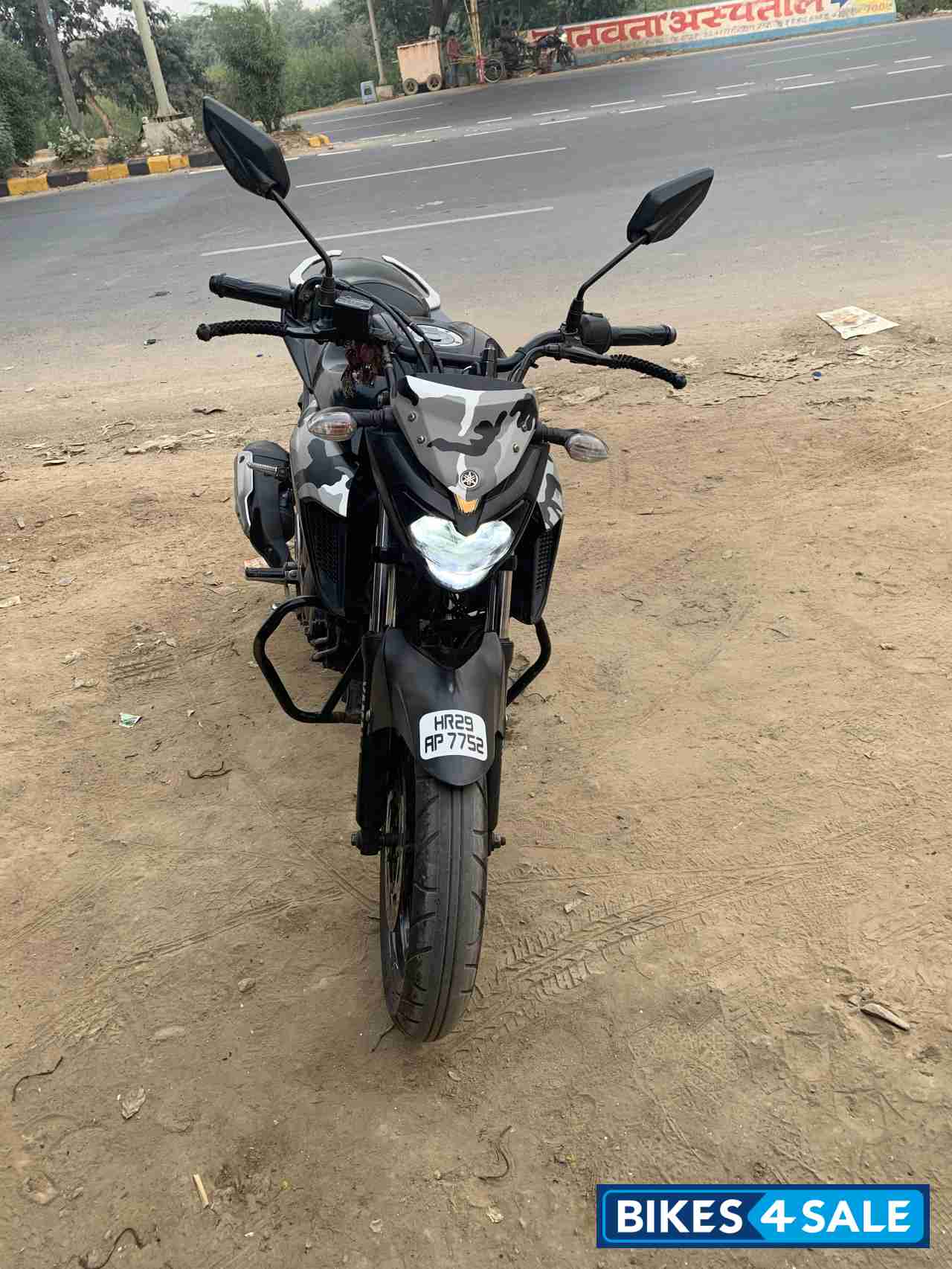 Yamaha FZ25