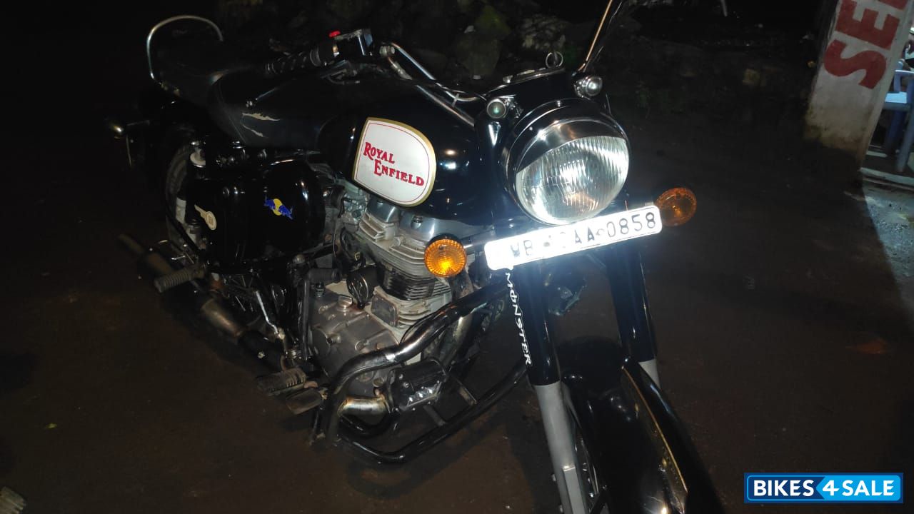 Black Royal Enfield Classic 350